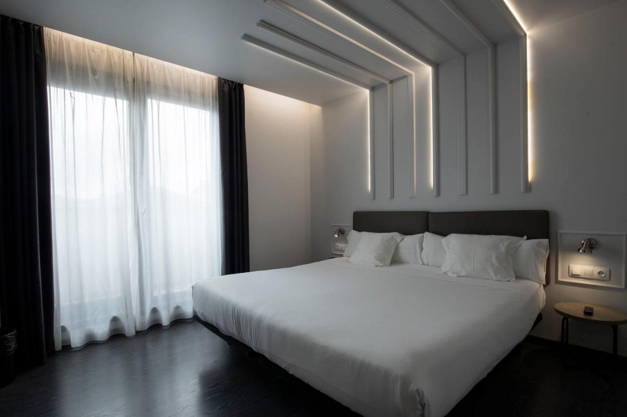 Hotel Lux Santiago