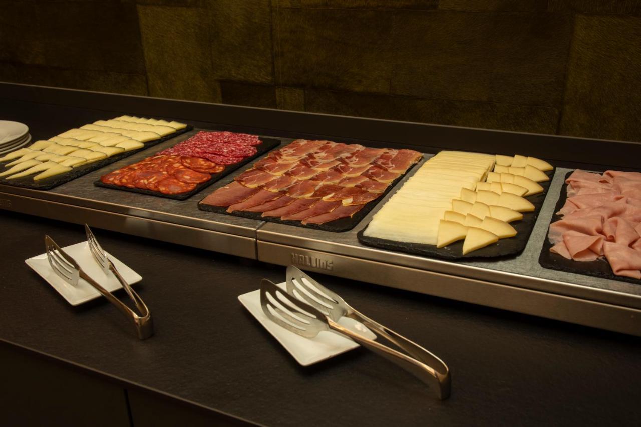 Lux Santiago Hotel