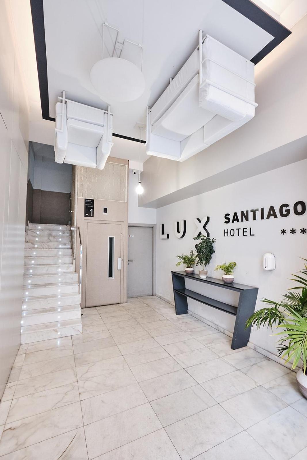 Hotel Lux Santiago 3*